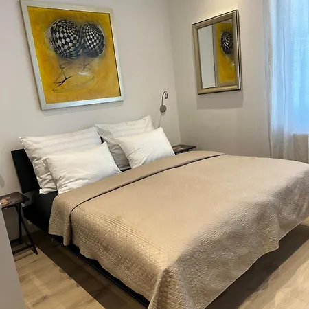 Klarahome With Parliament View Appartement