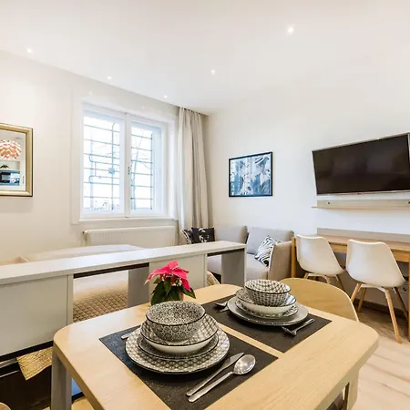 Apartment Klarahome Danube With Parliament Wiev Budapest