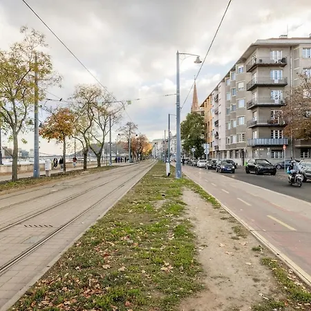 Apartment Klarahome Danube With Parliament Wiev *
