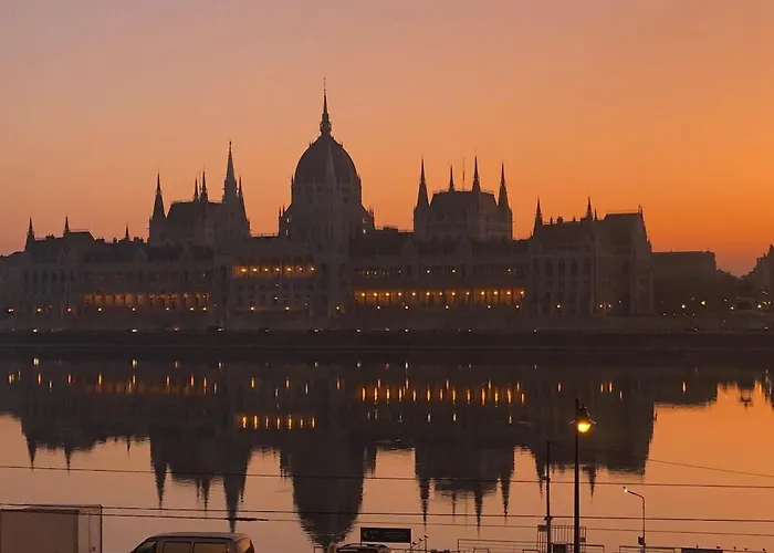 Appartement Klarahome With Parliament View Budapest